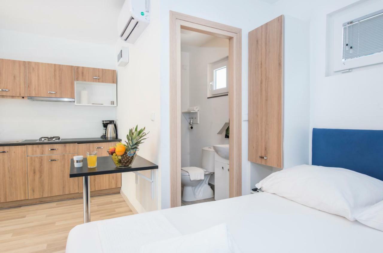 Mediteran Travel Mobile Homes Galeb Omiš Exterior foto