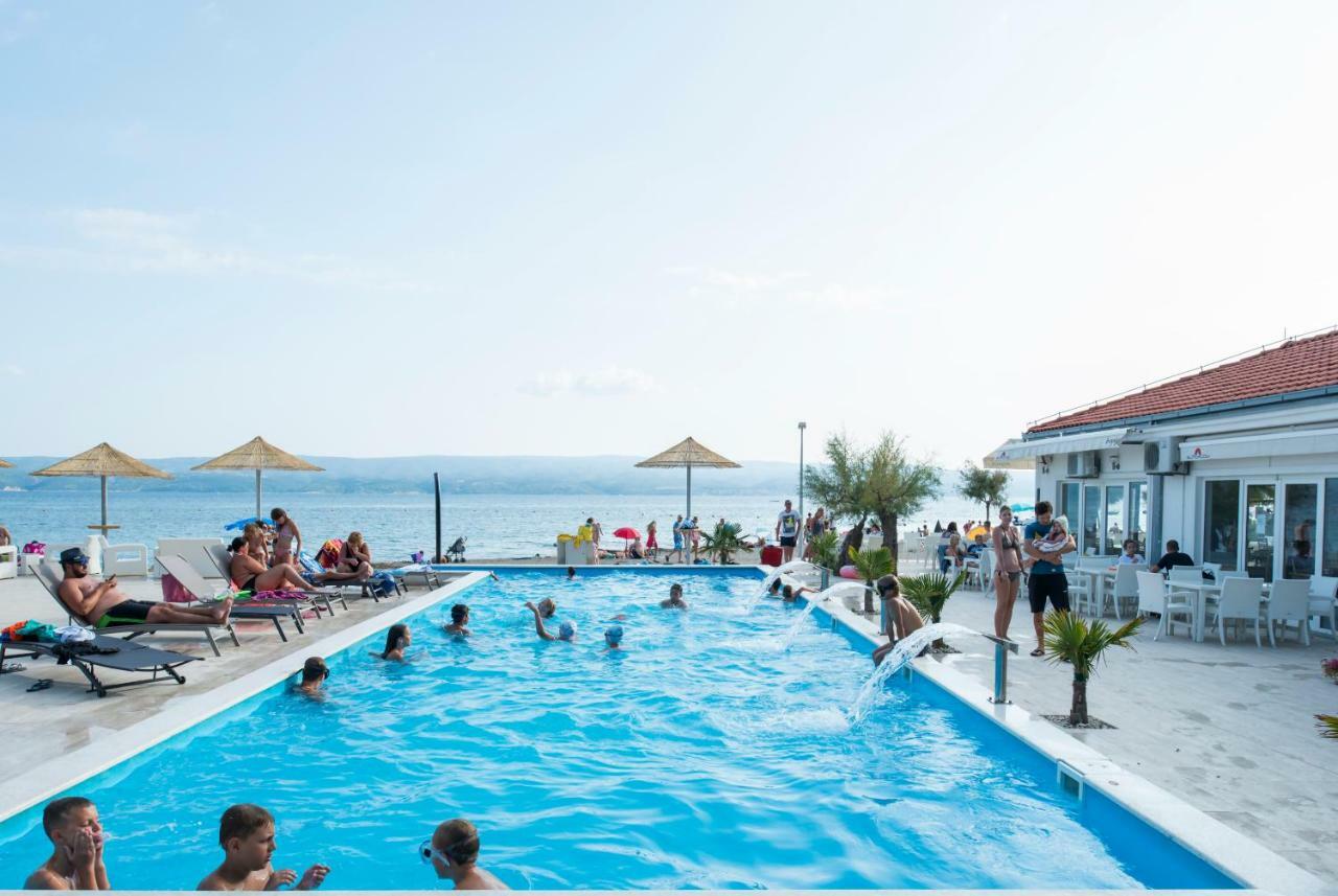 Mediteran Travel Mobile Homes Galeb Omiš Exterior foto
