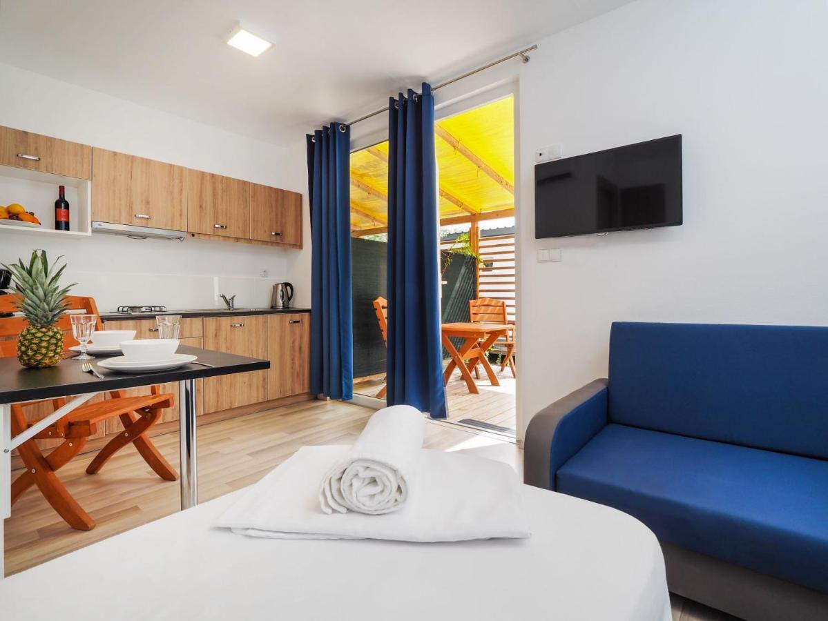 Mediteran Travel Mobile Homes Galeb Omiš Exterior foto