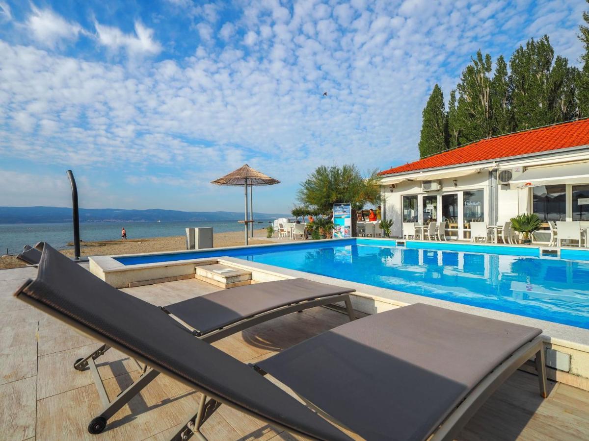 Mediteran Travel Mobile Homes Galeb Omiš Exterior foto