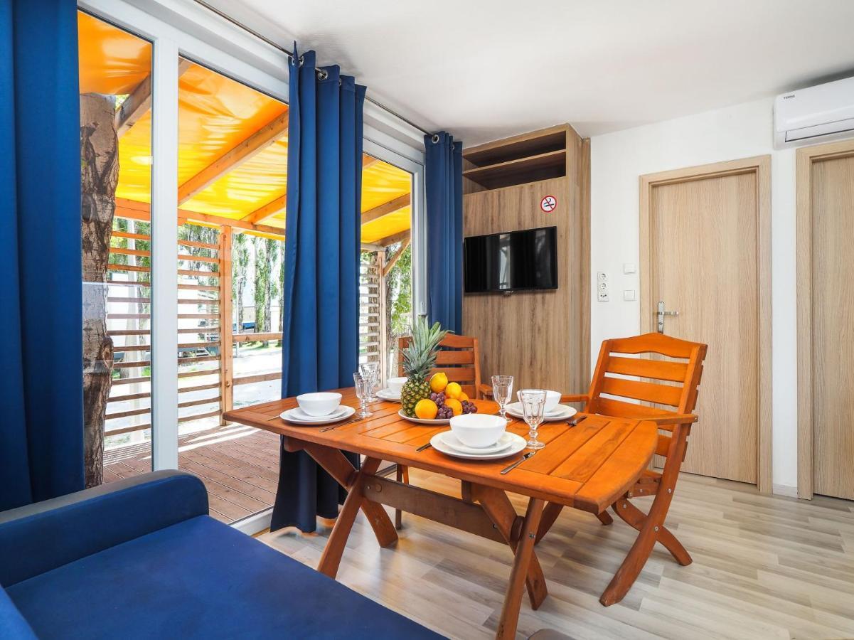 Mediteran Travel Mobile Homes Galeb Omiš Exterior foto